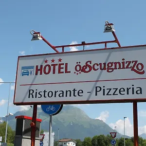 O'scugnizzo 2 Hotel